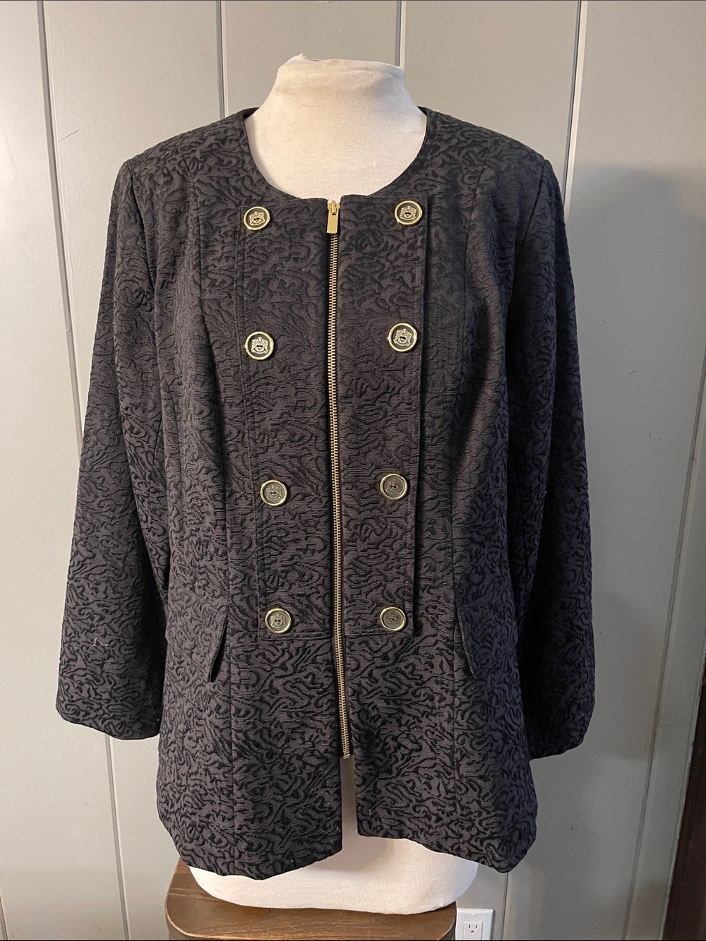Vintage Denim 24/7 Brocade Jacket Gold Buttons Event Statement Textured Retro